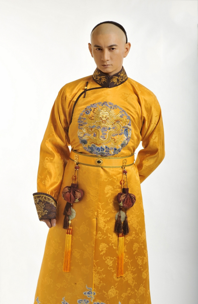 做個考證派的追劇黨,從清宮劇中看滿族服飾文化